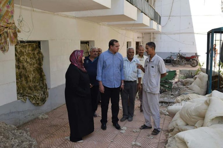 عزيز يجتمع برعاية الشباب ويتابع صيانة المدينة الجامعية بسوهاج
