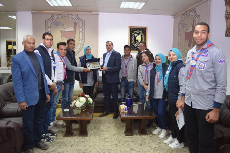 جامعة سوهاج تكرم عشيرة جوالاتها لتألقهم بأسبوع شباب الجامعات