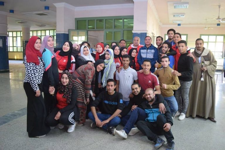 عزيز وطايع يشهدان بروفات استعداد جامعة سوهاج لمسابقة إبداع “7”