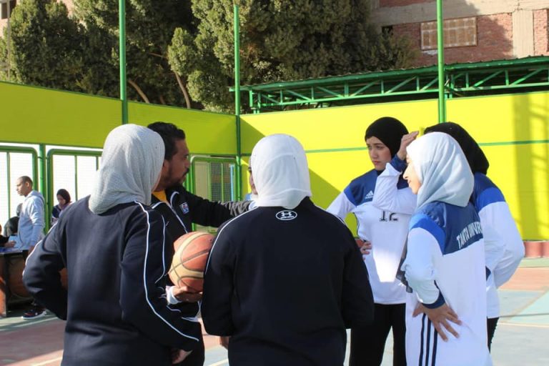 فوز جامعات طنطا وسوهاج وأسيوط والمنوفية والسادات والوادي الجديد في كرة السلة بأسبوع الجامعات الأول.
