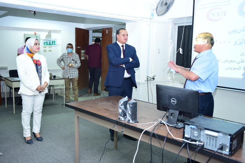 دوره تدريبية عن المواصفة الدولية الأيزو ٢٢٠٠٠٠ بمركز سلامة الغذاء بجامعة سوهاج