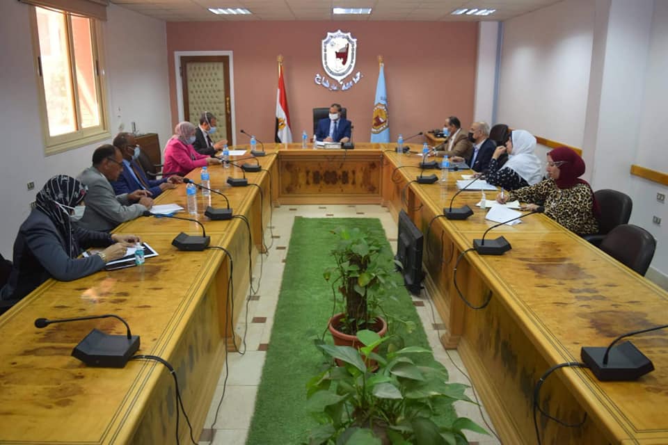 إنشاء ثلاث وحدات لتعليم الكبار بجامعة سوهاج