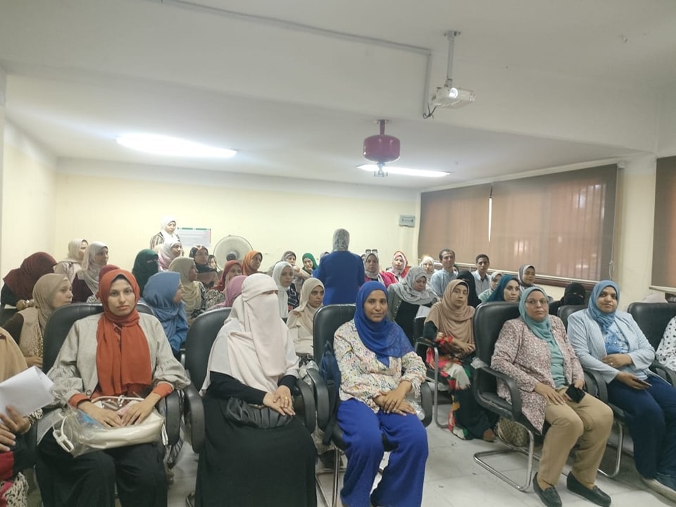 وحدة النشر العلمى بتمريض سوهاج تعقد ورشة “النشر الدولى”