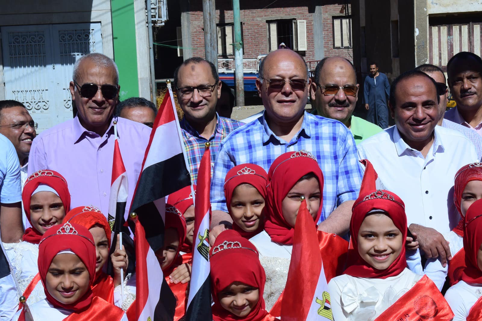 ضمن فعاليات مبادرة “بداية”.. النعماني يكرم ٢٠٠٠ طفل من حفظة القرآن بمدرسة القرآن الكريم بالصلعا..ويؤكد ما شاهدته من جمال التلاوة يدعو للفخر بأطفال المستقبل