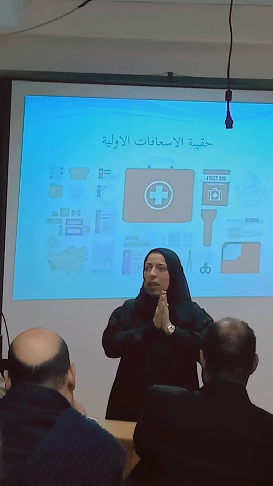 تمريض سوهاج تنظم دورة إسعافات أولية ضمن مبادرة بداية