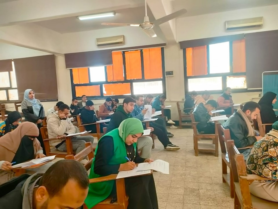 إستمرار امتحانات المقاصة بتمريض سوهاج
