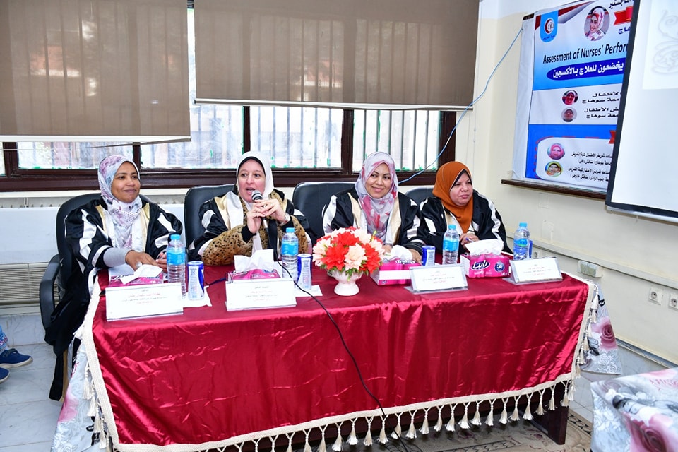 ” تقييم أداء الممرضات فيما يتعلق برعاية الأطفال الذين يخضعون للعلاج بالأكسجين ” رسالة ماجستير بتمريض سوهاج