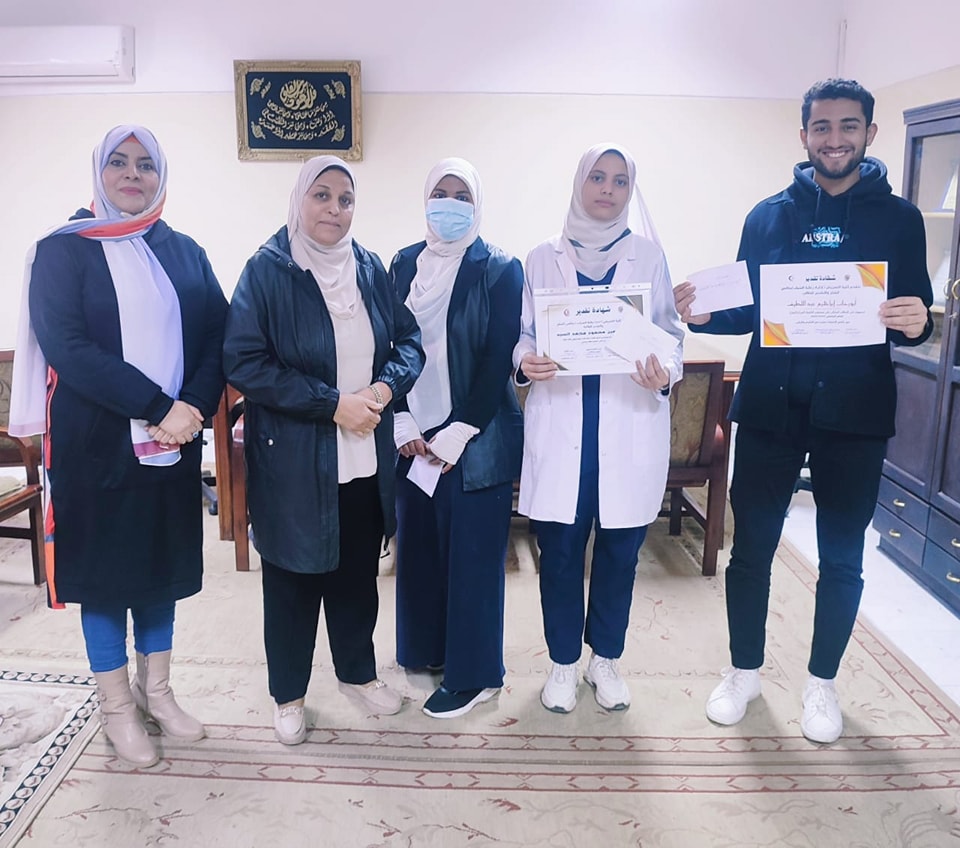 إعلان نتيجة الطالب والطالبة المثالية بكلية التمريض