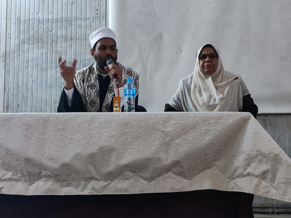 خدمة المجتمع وتنمية البيئة بتمريض سوهاج تنظم ندوة للطلاب “الصيام من منظور طبي”