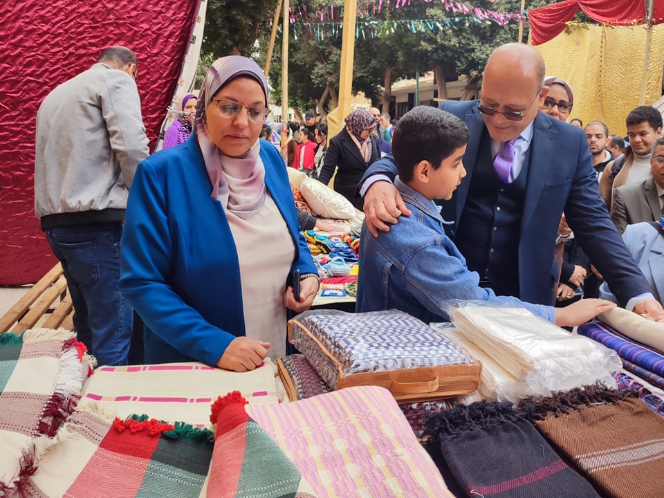 عميد تمريض تشارك بإفتتاح معرض رمضان جانا