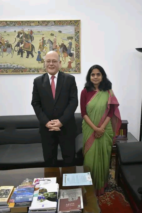 القائم بأعمال السفير الهندي تستقبل رئيس جامعة سوهاج لبحث سبل التعاون العلمي والأكاديمي