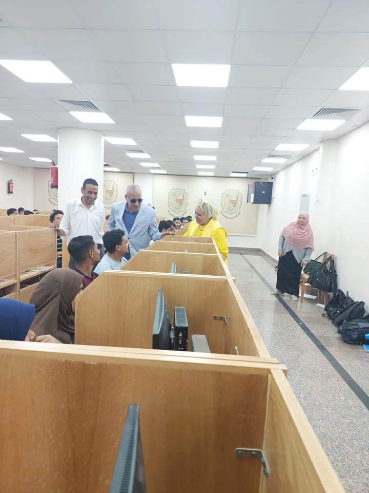 استمرارا لماراثون الامتحانات النهائيه لطلاب كليه التمريض جامعة سوهاج