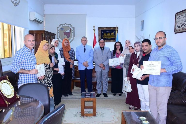 نحو المستقبل الأخضر مركز التنمية المستدامة بجامعة سوهاج يطلق أولي دوراته لحساب البصمة الكربونية