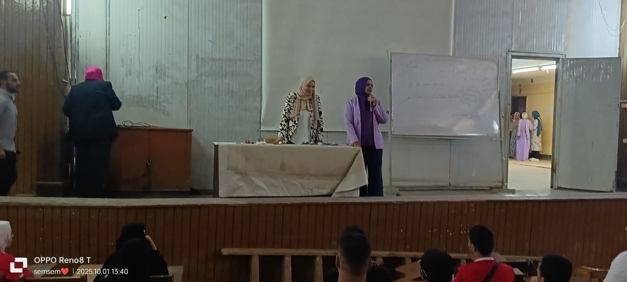 عميد تمريض ترحب بالطلاب الجدد