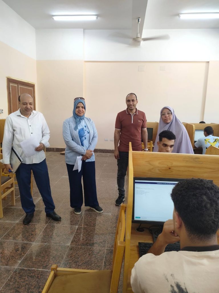 استمرار مارثون امتحانات الفصل الدراسي الثاني لطلاب كلية التمريض جامعة سوهاج