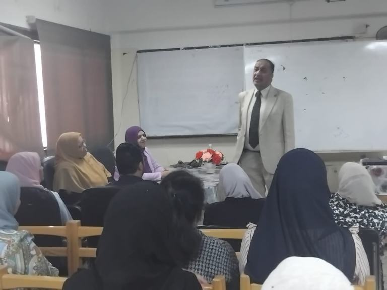 نحو بيئة أمنه ومستدامة في ظل الامن والسلامة وإدارة الازمات والكوارث ندوة بكلية التمريض