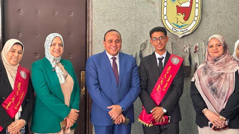 بالفيديو فعاليات ملتقي التطوير المهني والتوظيف الأول بكلية التمريض