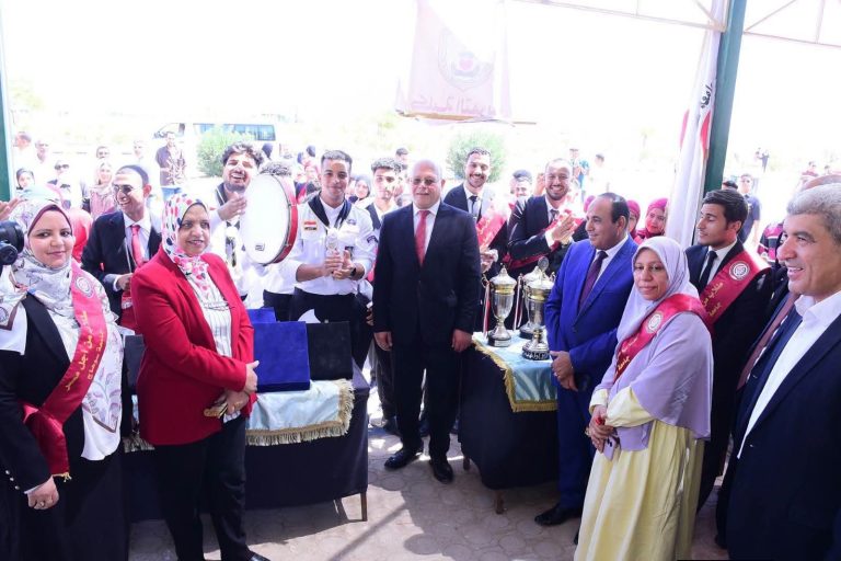 بالصور كلية التمريض تشارك بمراسم تحية العلم ببدء العام الدراسى الجديد